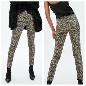 Zara Womens Hi Rise Skinny Jeans Green Snake Print Cotton Stretch Denim size 2